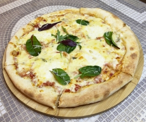  Пицца 4 сыра на тонком тесте
