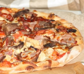  Мега-Пицца Мясной пир
